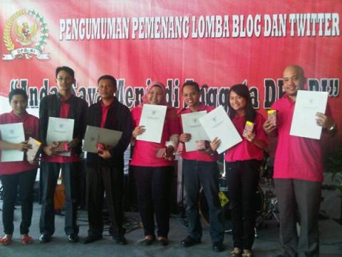 Para Pemenang Lomba Menulis Blog DPD RI