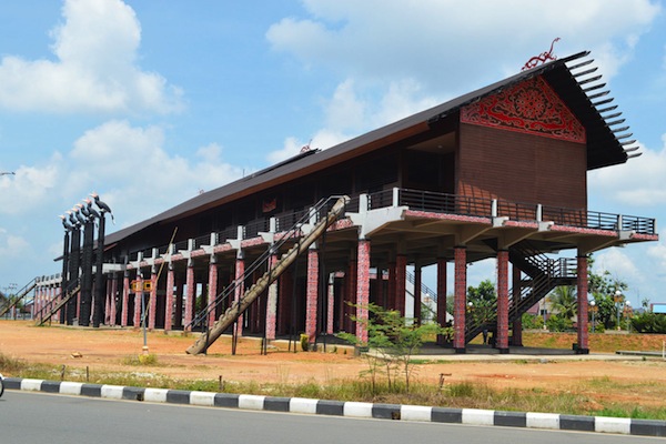Rumah Adat Radakng Pontianak