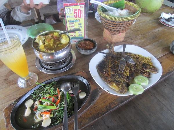 Pondok Ale-Ale Pontianak - Hidangan