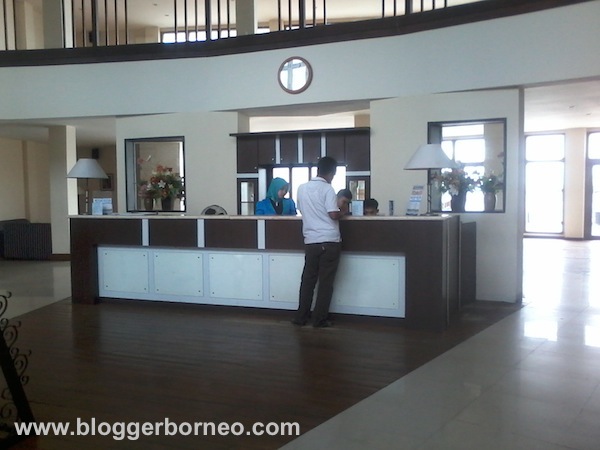 Hotel Mahkota Kayong