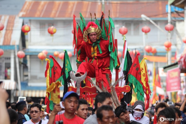 Atraksi Tatung Festival Cap Go Meh Singkawang