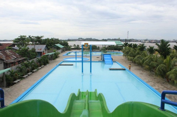 Kolam Renang dan Waterboom Muara Kapuas Pontianak