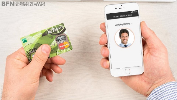Selfie MasterCard Payment