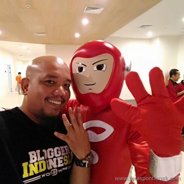 Blogger Borneo and Mr Smartphone