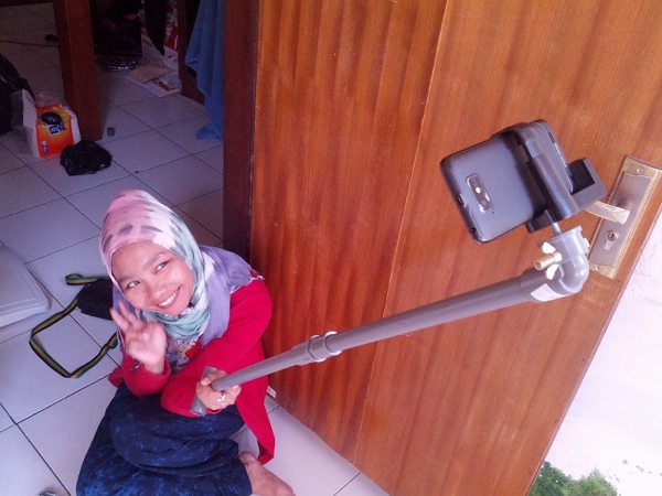 Tongsis Hasil Kreasi Sendiri