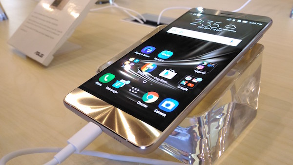 Zenvolution 2016 - ASUS Zenfone 3 Deluxe