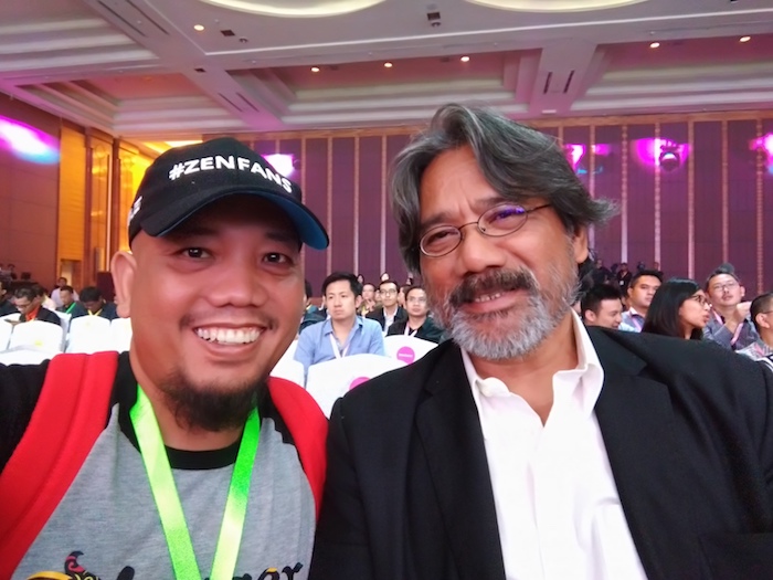 Blogger Borneo Selfie with Darwis Triadi