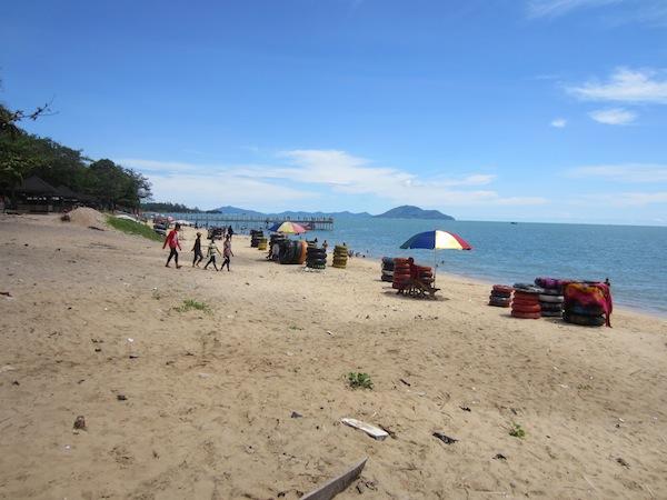 Pantai Pasir Panjang - Obyek Wisata Singkawang