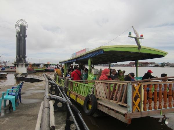 Taman Alun Kapuas Pontianak - Wisata Air Sungai Kapuas