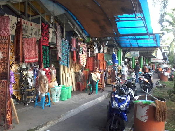 Berkunjung ke Pasar PSP, Pusat Oleh-Oleh Khas Pontianak