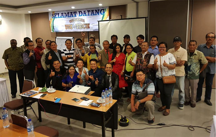 Foto Bareng Peserta Seminar BitCoin USI-TECH